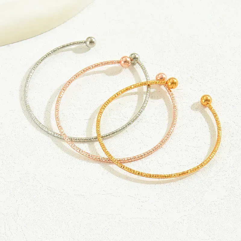 Praga Bangle Set