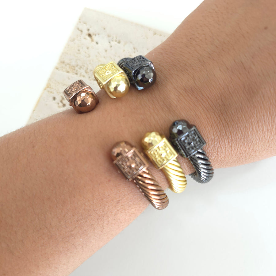 Cleo Bangle