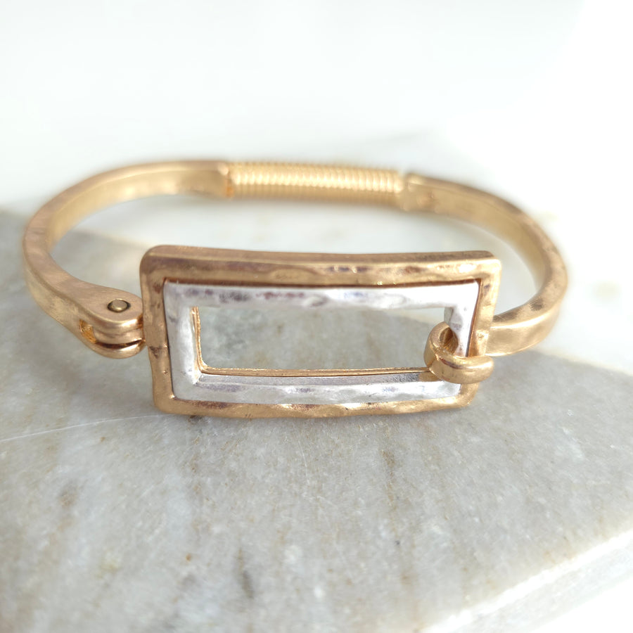 Noa Bangle