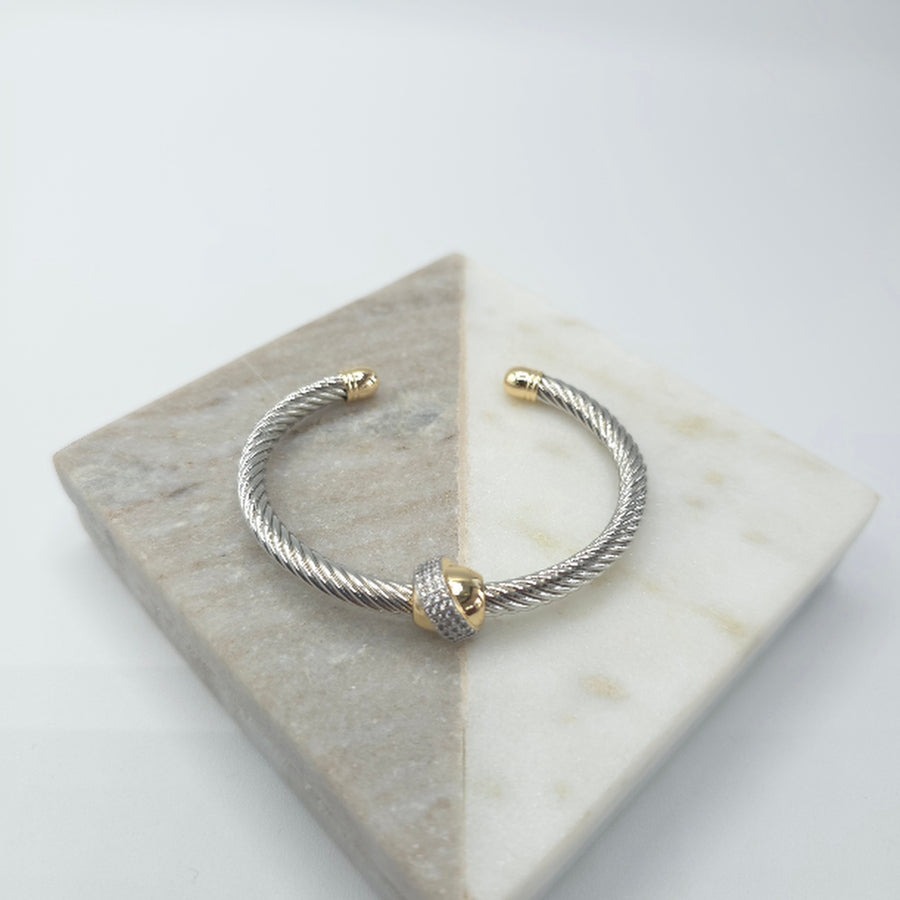 Eliza Bangle