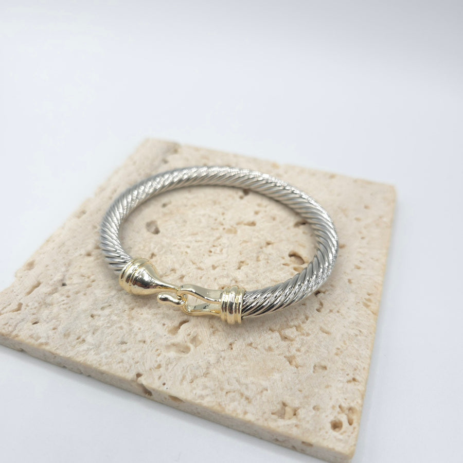 Dariana Bangle