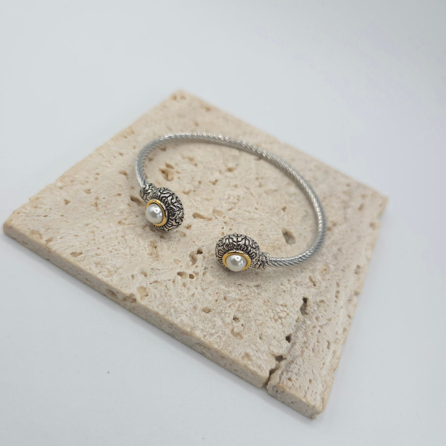 Jimena Bangle