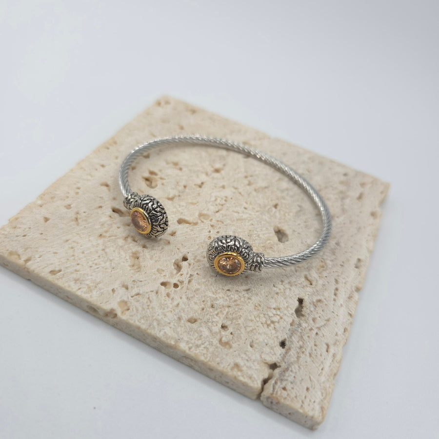 Jimena Bangle