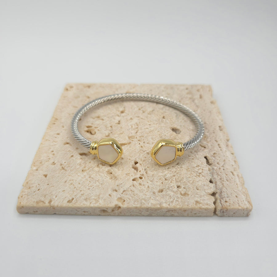 Rebeca Bangle