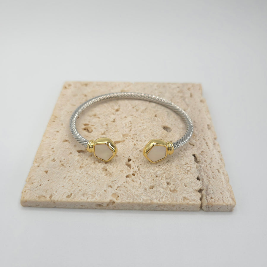 Rebeca Bangle