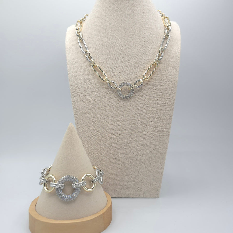 Linda Crystals Necklace