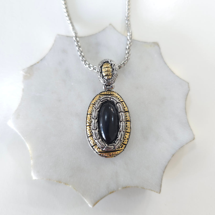 Onix Necklace