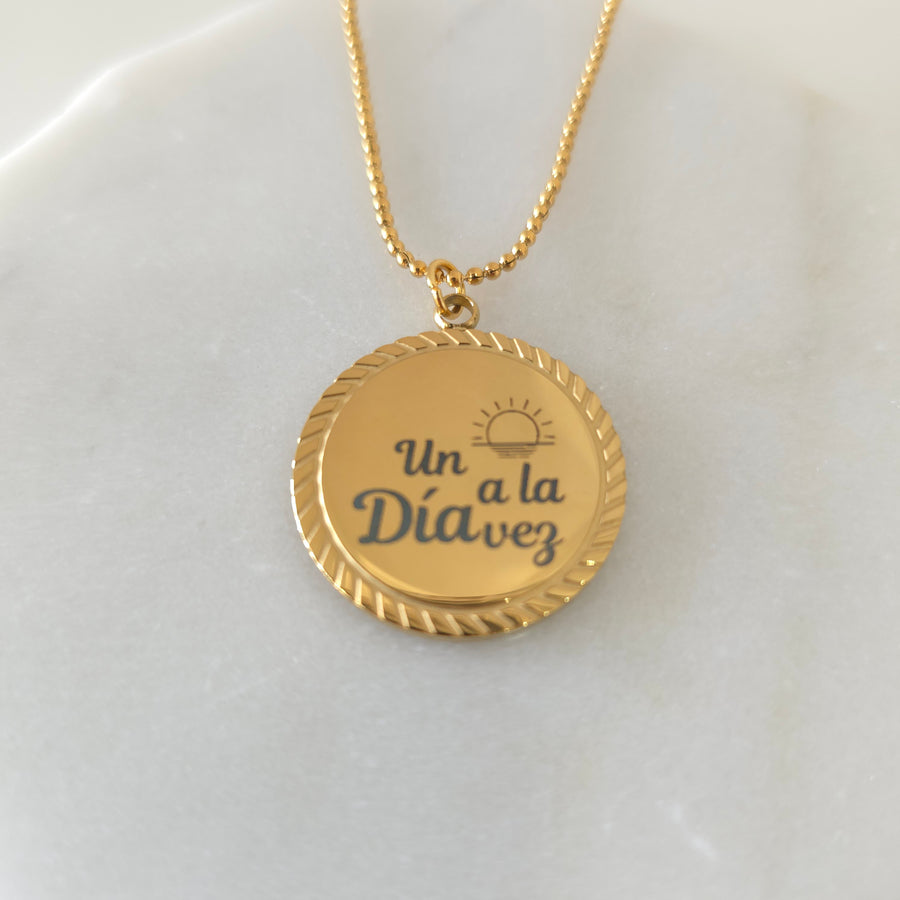 Un Día a la Vez Necklace