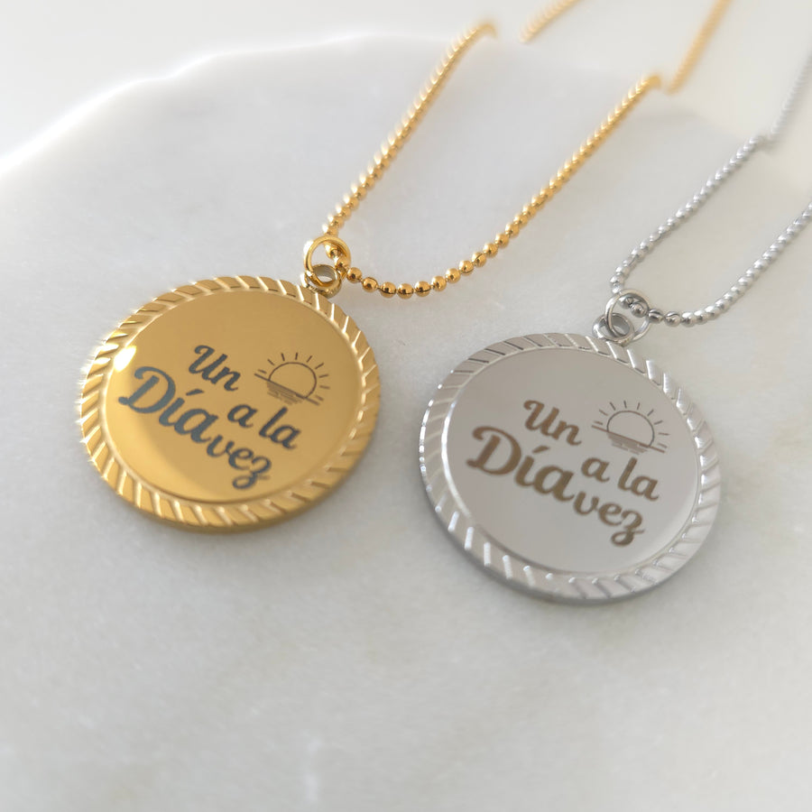 Un Día a la Vez Necklace