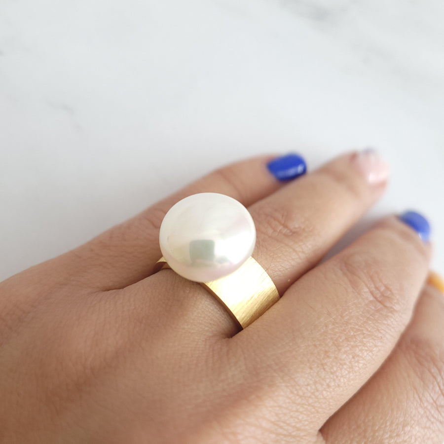 Big Pearl Ring